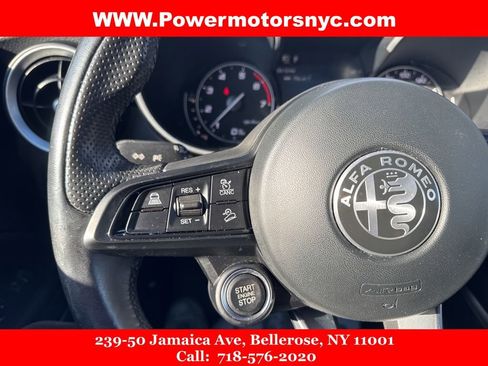 Used 2023 Alfa Romeo Stelvio Ti image 36