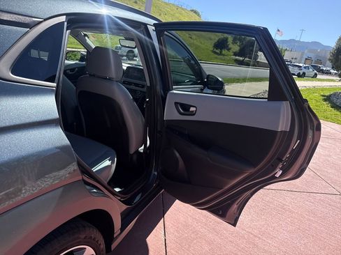 Used 2021 Hyundai Kona Ultimate AWD/4WD image 25