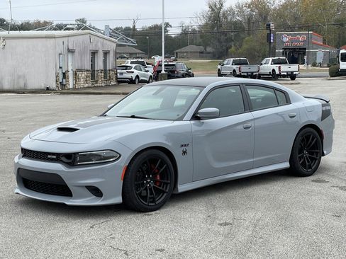 Used 2022 Dodge Charger Scat Pack w/ Daytona Edition Group image 3