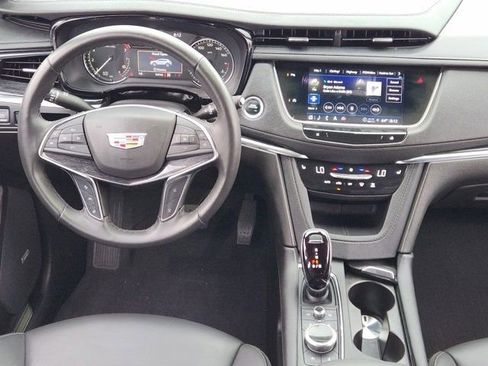 Used 2023 Cadillac XT5 Premium Luxury image 28