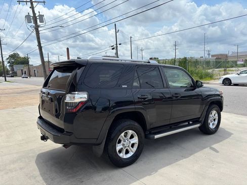 Used 2018 Toyota 4Runner SR5 Premium AWD/4WD image 6