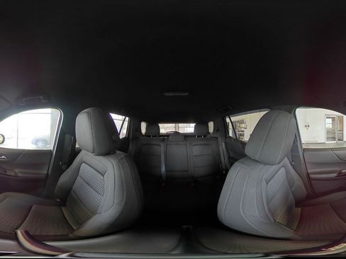 Used 2025 Chevrolet Equinox LT image 44