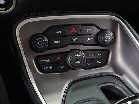 Used 2022 Dodge Challenger GT image 28