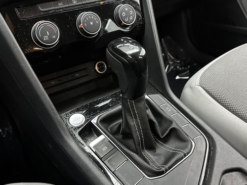 Used 2023 Volkswagen Taos S image 15