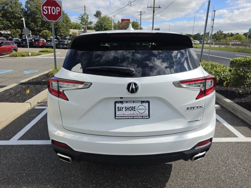 Used 2024 Acura RDX SH-AWD image 7