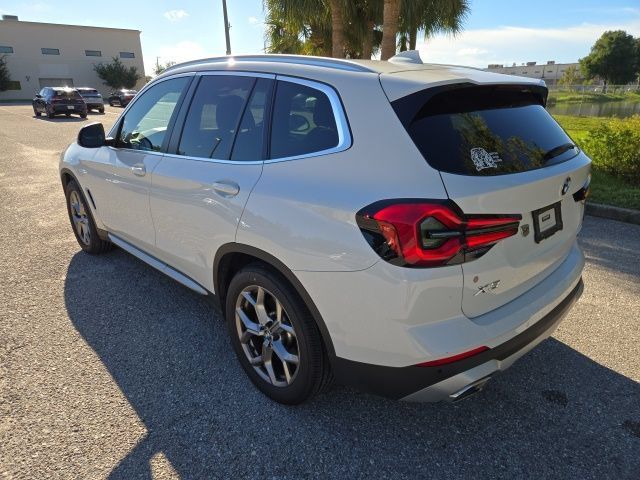 Used 2022 BMW X3 xDrive30i w/ Convenience Package AWD/4WD image 3