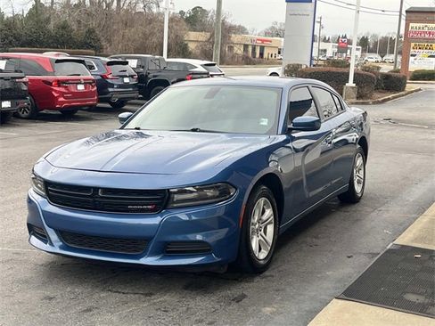 Used 2022 Dodge Charger SXT image 3