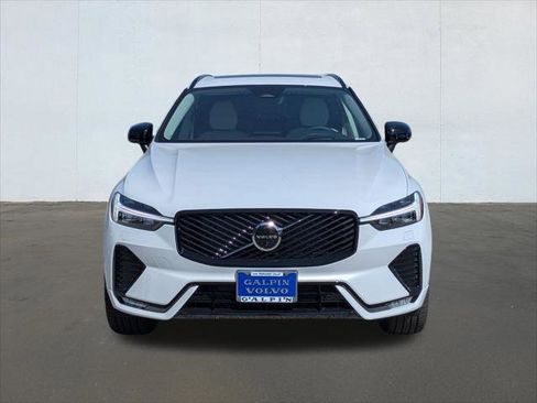 New 2026 Volvo XC60 B5 Ultra w/ Climate Package PRO AWD/4WD image 4