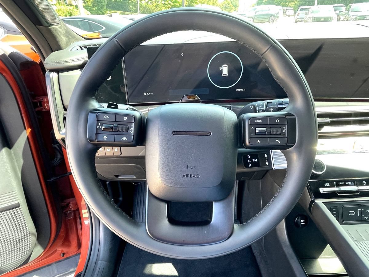 Used 2024 Hyundai Santa Fe Calligraphy FWD image 11