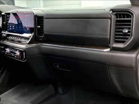 Used 2024 GMC Sierra 1500 SLE w/ Preferred Package AWD/4WD image 20