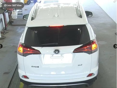 Used 2017 Toyota RAV4 XLE FWD image 4