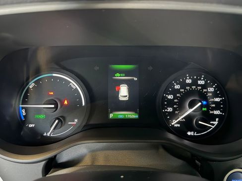 Used 2024 Toyota Sienna XSE AWD/4WD image 21