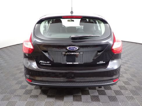 Used 2014 Ford Focus SE w/ SE Sport Package FWD image 13