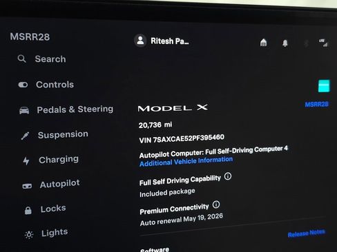 Used 2023 Tesla Model X image 29