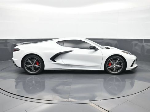 Used 2023 Chevrolet Corvette Stingray Preferred Cpe w/ Z51 Performance Package RWD image 18