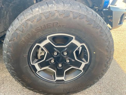 Used 2021 Jeep Gladiator Mojave AWD/4WD image 4