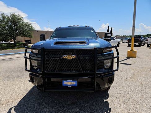 Used 2026 Chevrolet Silverado 2500 Custom w/ Z71 Off-Road Package AWD/4WD image 3