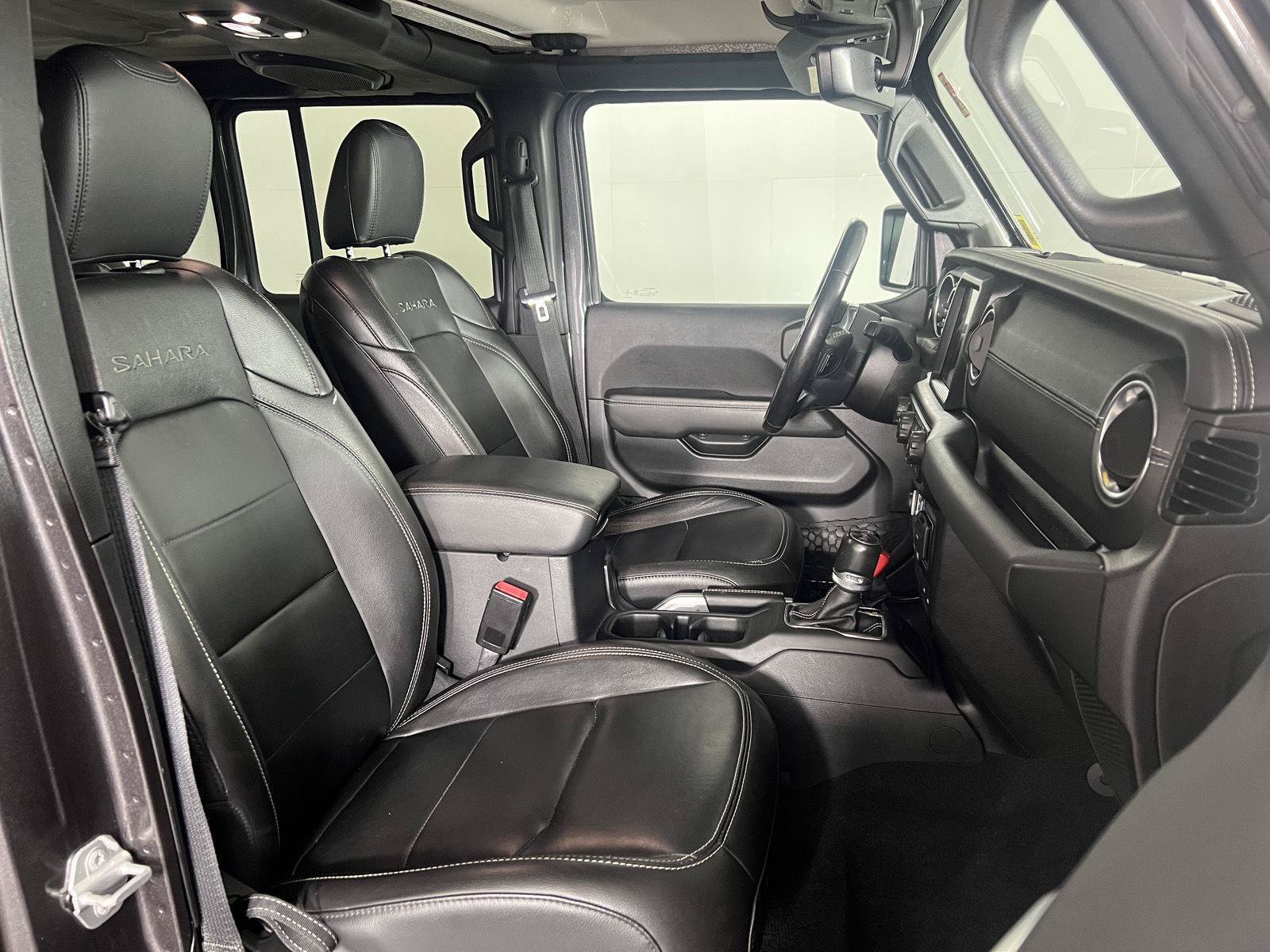 Used 2021 Jeep Wrangler Unlimited Sahara w/ Cold Weather Group AWD/4WD image 9