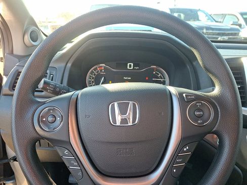 Used 2019 Honda Ridgeline Sport image 19