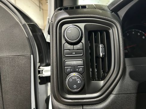 Used 2022 Chevrolet Silverado 3500 W/T w/ WT Convenience Package AWD/4WD image 18