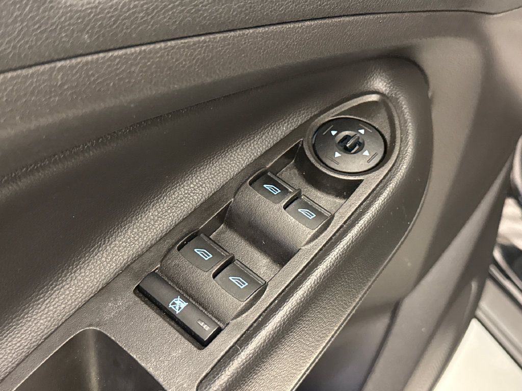 Used 2017 Ford Escape SE FWD image 20