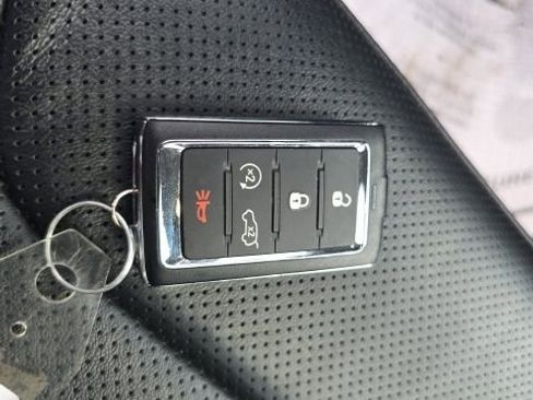 Used 2022 Jeep Grand Cherokee Limited 4xe w/ Luxury Tech Group II image 38