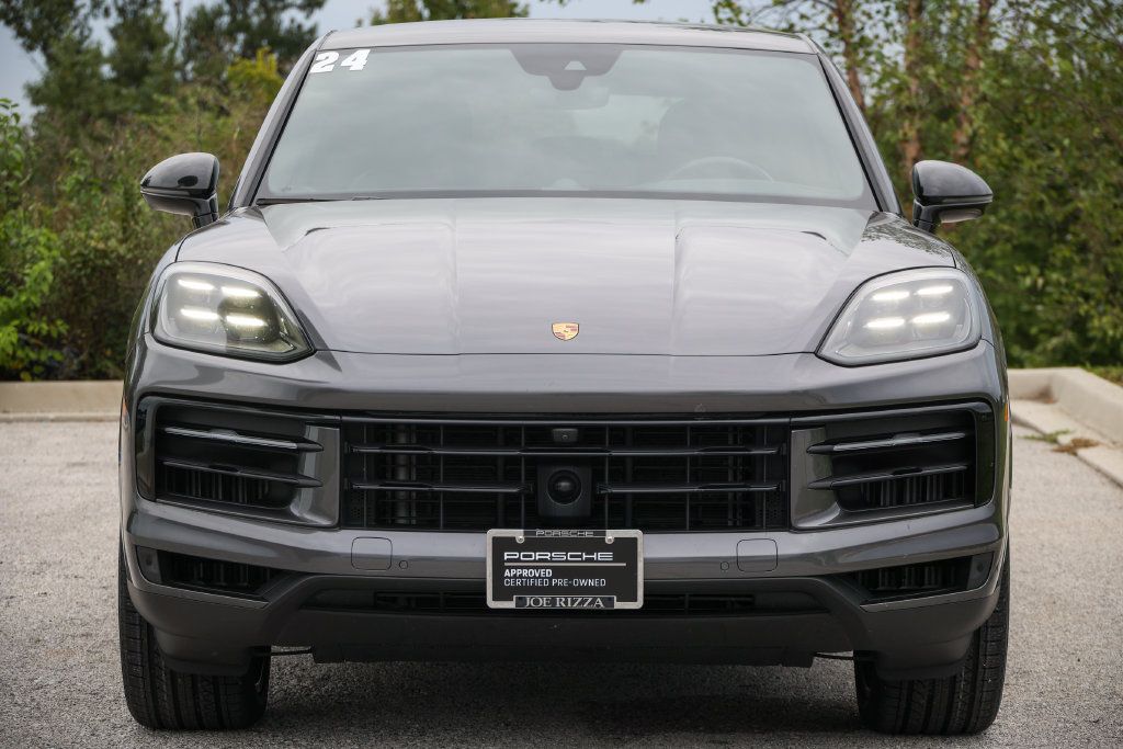 Certified 2024 Porsche Cayenne Coupe AWD/4WD image 25