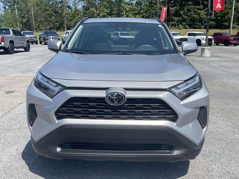 Used 2025 Toyota RAV4 XLE w/ Convenience Package FWD image 6