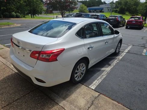 Used 2019 Nissan Sentra SV FWD image 3