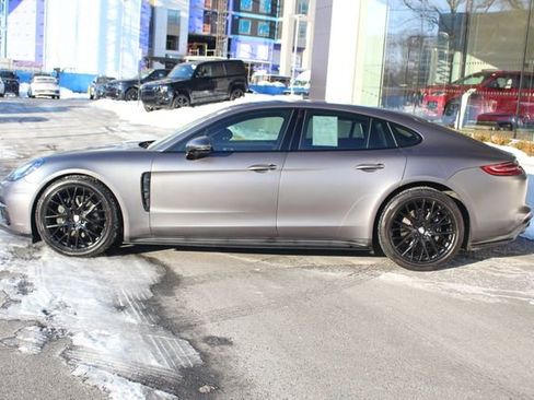 Used 2018 Porsche Panamera 4S image 6