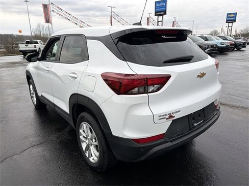 Used 2025 Chevrolet TrailBlazer LS w/ LS Convenience Package image 5