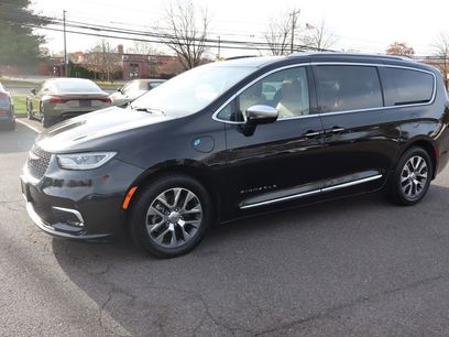 Used 2021 Chrysler Pacifica Pinnacle