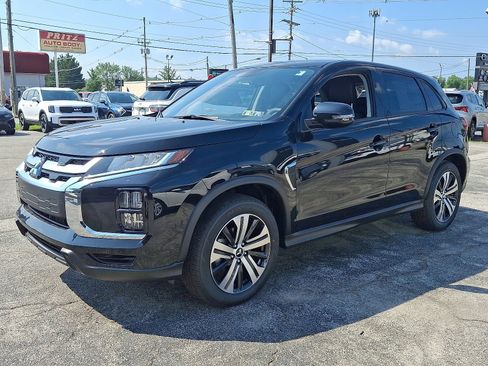 New 2025 Mitsubishi Outlander Sport SE image 4