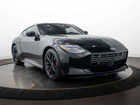 Used 2024 Nissan Z Performance w/ Floor Mat Package RWD image 2