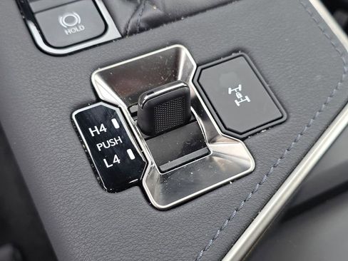 Certified 2024 Lexus GX 550 w/ Accessory Package (Z1) AWD/4WD image 28