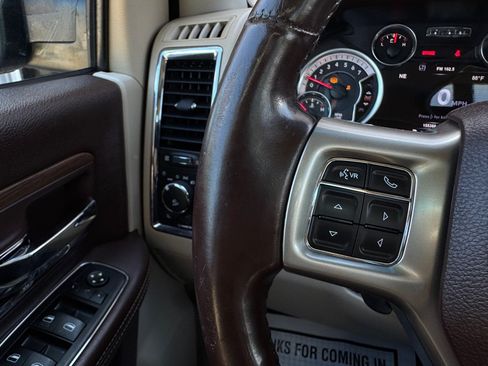 Used 2015 RAM 1500 Laramie w/ Convenience Group AWD/4WD image 16