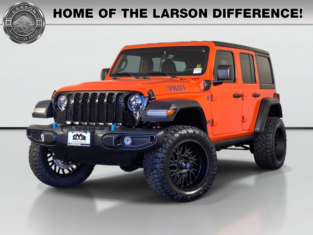 Used 2023 Jeep Wrangler Unlimited w/ 8.4" Radio Group AWD/4WD image 1