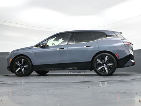 Used 2023 BMW iX xDrive50 w/ Premium Package image 32