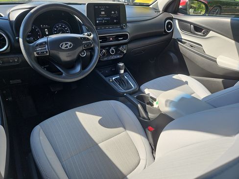 Used 2022 Hyundai Kona SEL AWD/4WD image 25