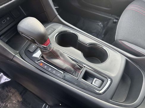 Used 2022 Chevrolet Equinox RS w/ LPO, Floor Liner Package image 27