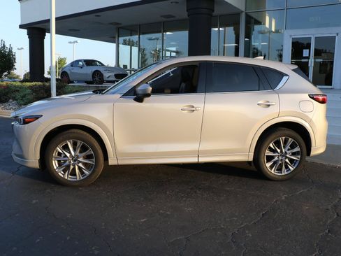 Used 2025 MAZDA CX-5 AWD 2.5 S w/ Premium Plus Pkg image 2