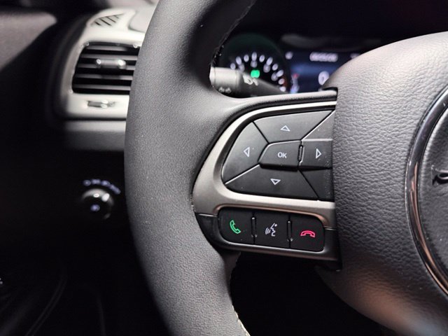 Used 2021 Jeep Compass Latitude FWD image 28