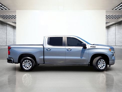 Used 2023 Chevrolet Silverado 1500 RST w/ Z71 Off-Road Package AWD/4WD image 6