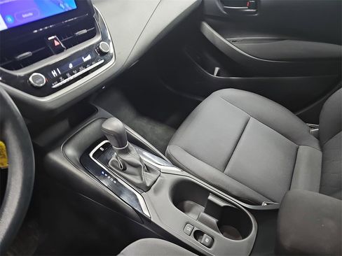 Used 2024 Toyota Corolla LE image 23
