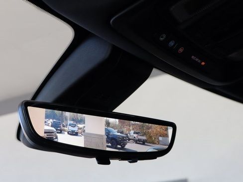 Used 2022 Chevrolet Silverado 2500 High Country image 32