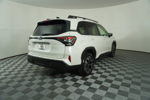 Certified 2025 Subaru Forester Premium AWD/4WD image 7