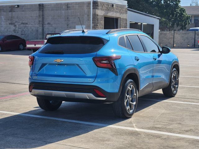 Used 2026 Chevrolet Trax LT w/ LT Convenience Package FWD image 14