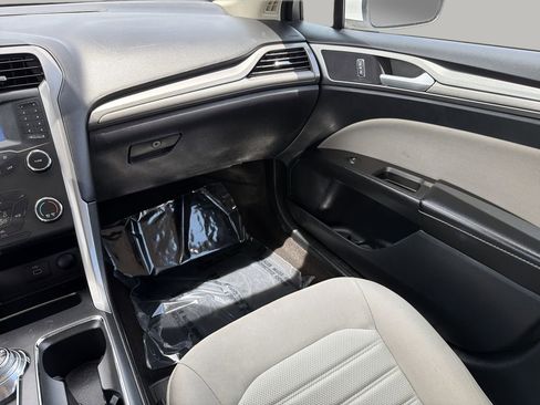 Used 2020 Ford Fusion S FWD image 15