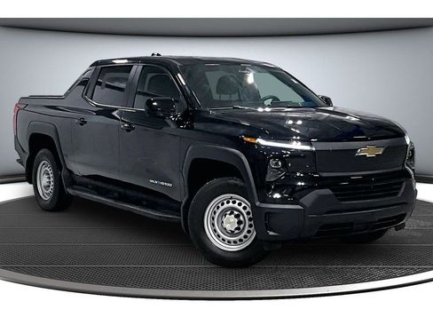 Used 2025 Chevrolet Silverado EV W/T image 2