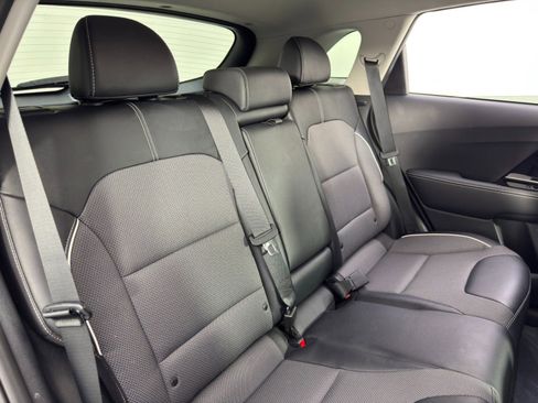 Used 2020 Kia Niro EX w/ Cold Weather Package image 35